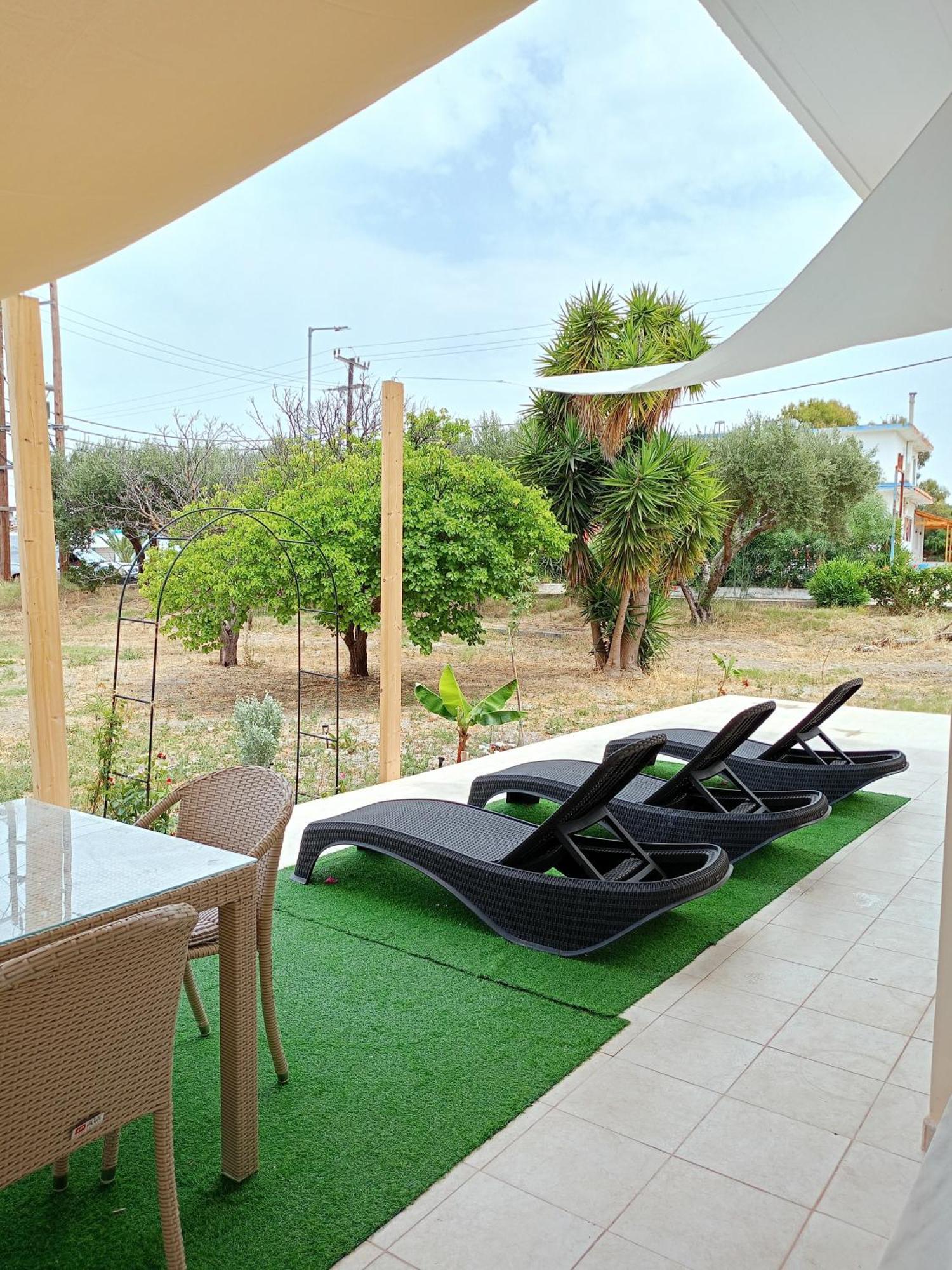 Spacious Beach House Theologos מראה חיצוני תמונה