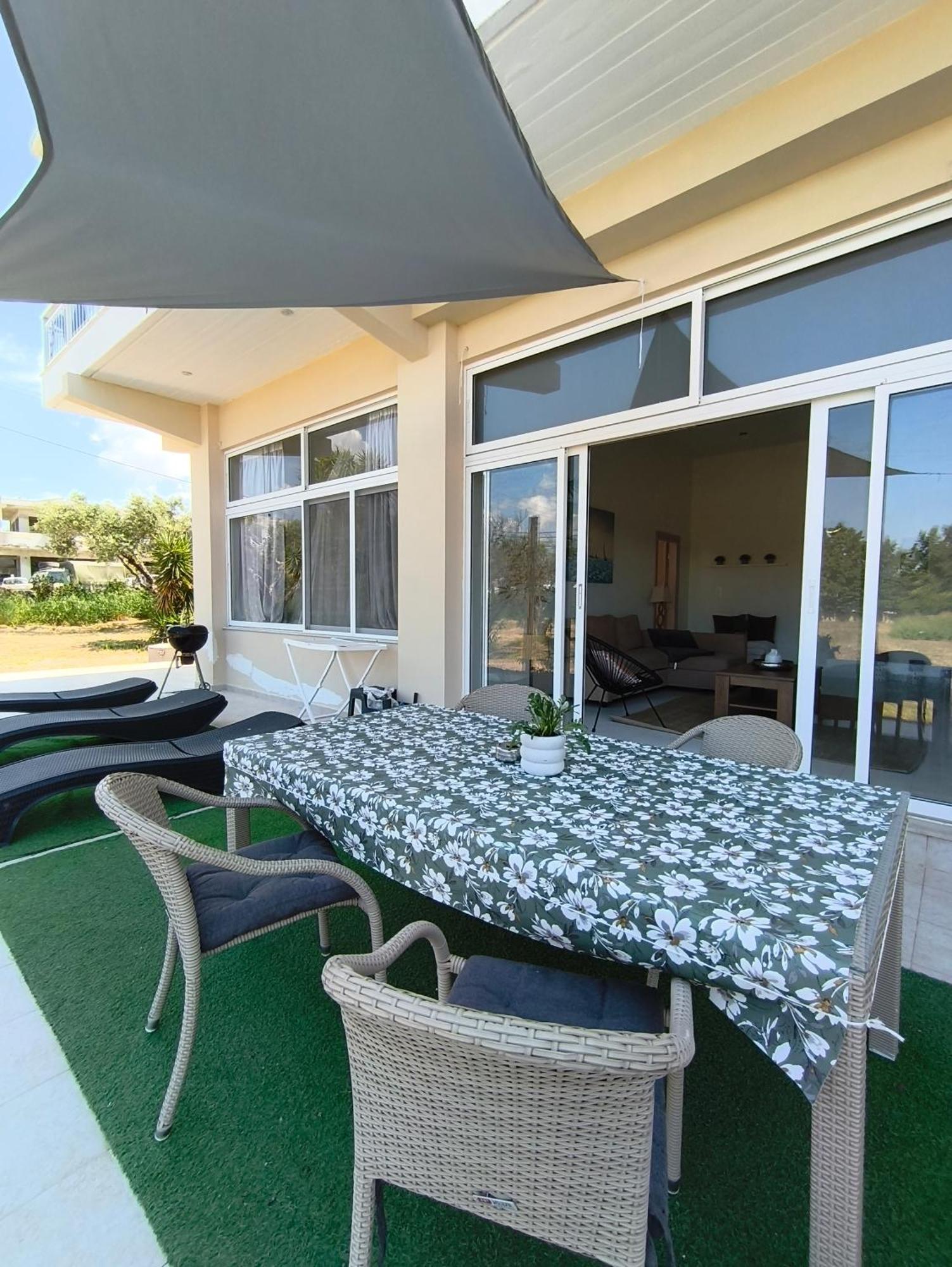 Spacious Beach House Theologos מראה חיצוני תמונה